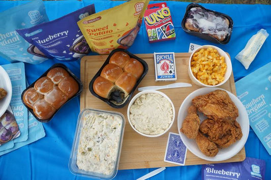 Thanksgiving, Family & Fluffys Rolls: A Match Made for the Table